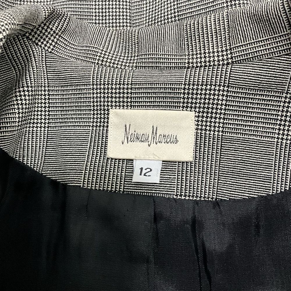 Vintage Neimanmarcus Wool Blend Blazer — image 4 of 5